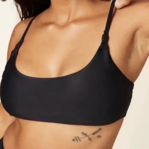 ANDIE SWIM Riviera Bikini Top‎ Flat Black Scoop Neck Adjustable Strap Medium - Picture 1 of 8